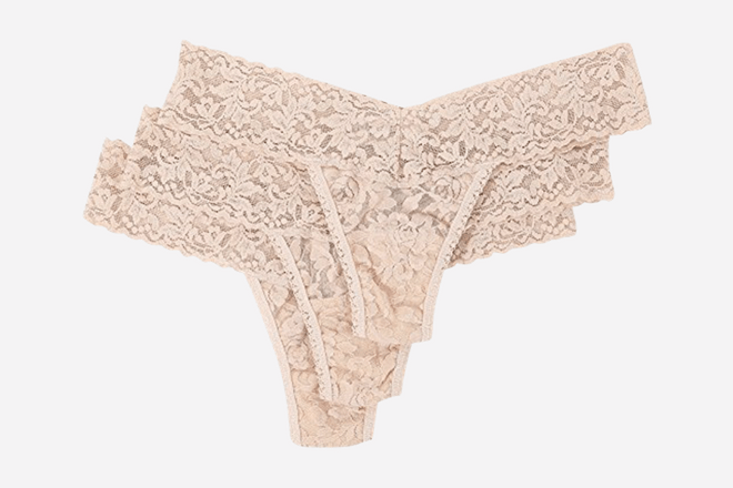Hanky Panky Women's Signature Lace Low-Rise Thong Panty